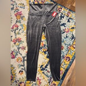 Women’s gray/silver velvet Spanx leggings NWT